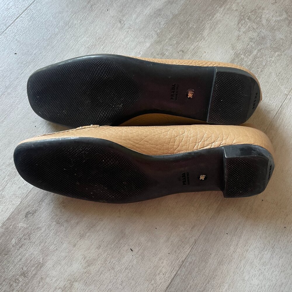 Tan Leather Prada Loafers with a silver hardware nameplate - Picture 7 of 7